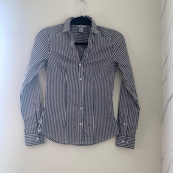 H&M stripped buttons down shirt size 2 - Picture 1 of 5